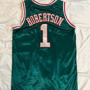 Mitchell and Ness Oscar Robertson (medium) Milwaukee Bucks basketball jersey